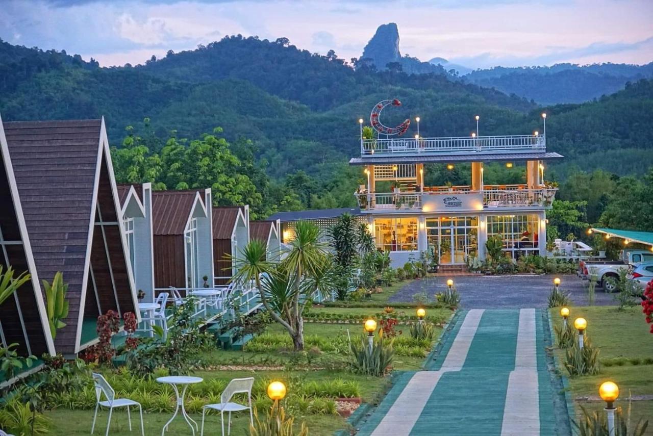99 Camp And Cafe Villa Khao Sok National Park Exterior photo
